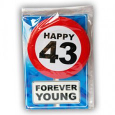 Leeftijdsbadge met wenskaart 'Happy 43'