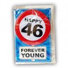 Carte de vœux avec badge à épingler 'Happy 46'